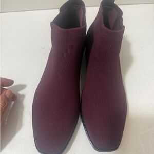 Knit textile Chelsea boots, Vivaia
Ryan Pro Water Repellent Maroon Ankle Booties